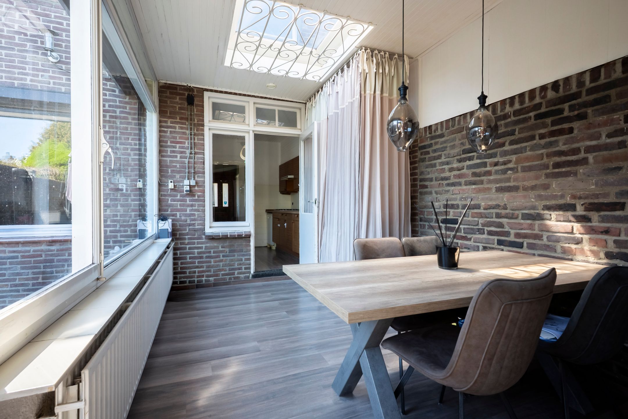 Photo 12 of Julianastraat 41