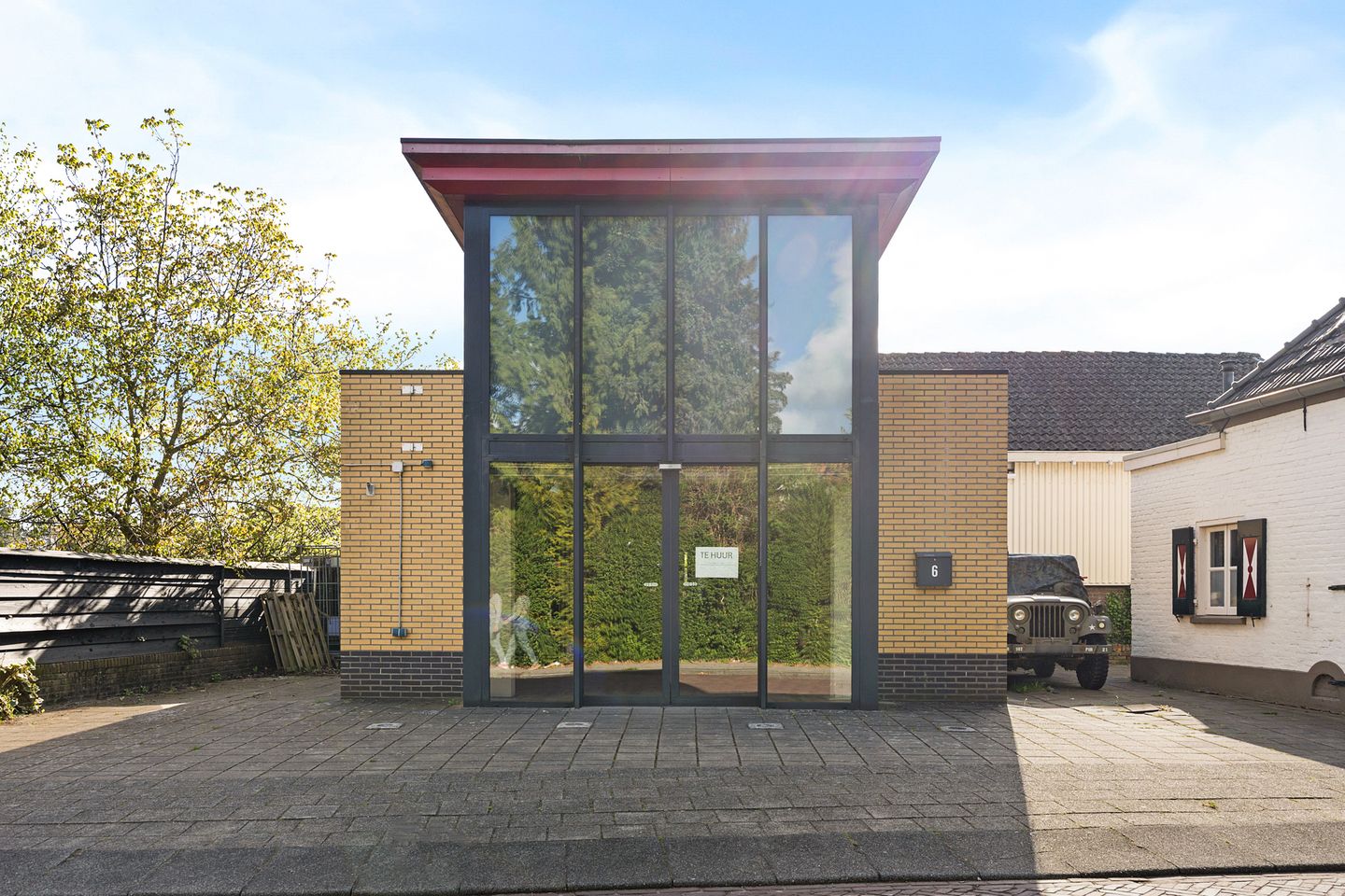 Bekijk foto 1 van de Haarstraat 6