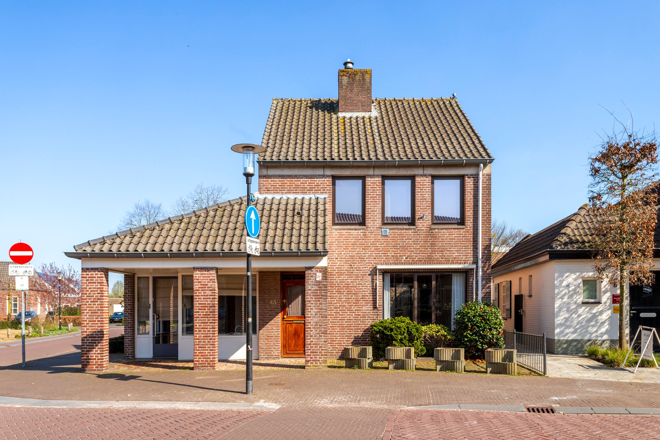 Photo 42 of Kerkstraat 43