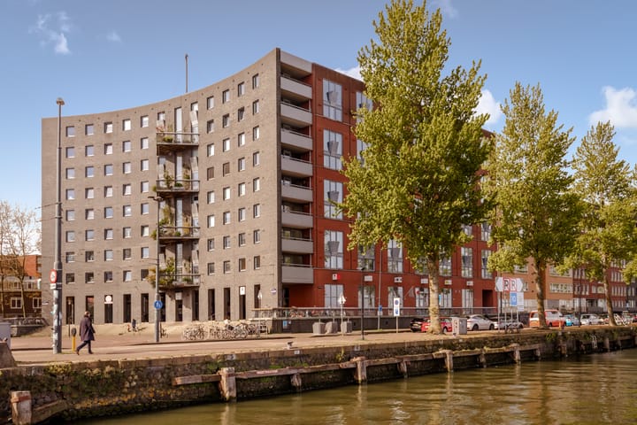 Foto 2 van Azartplein 51