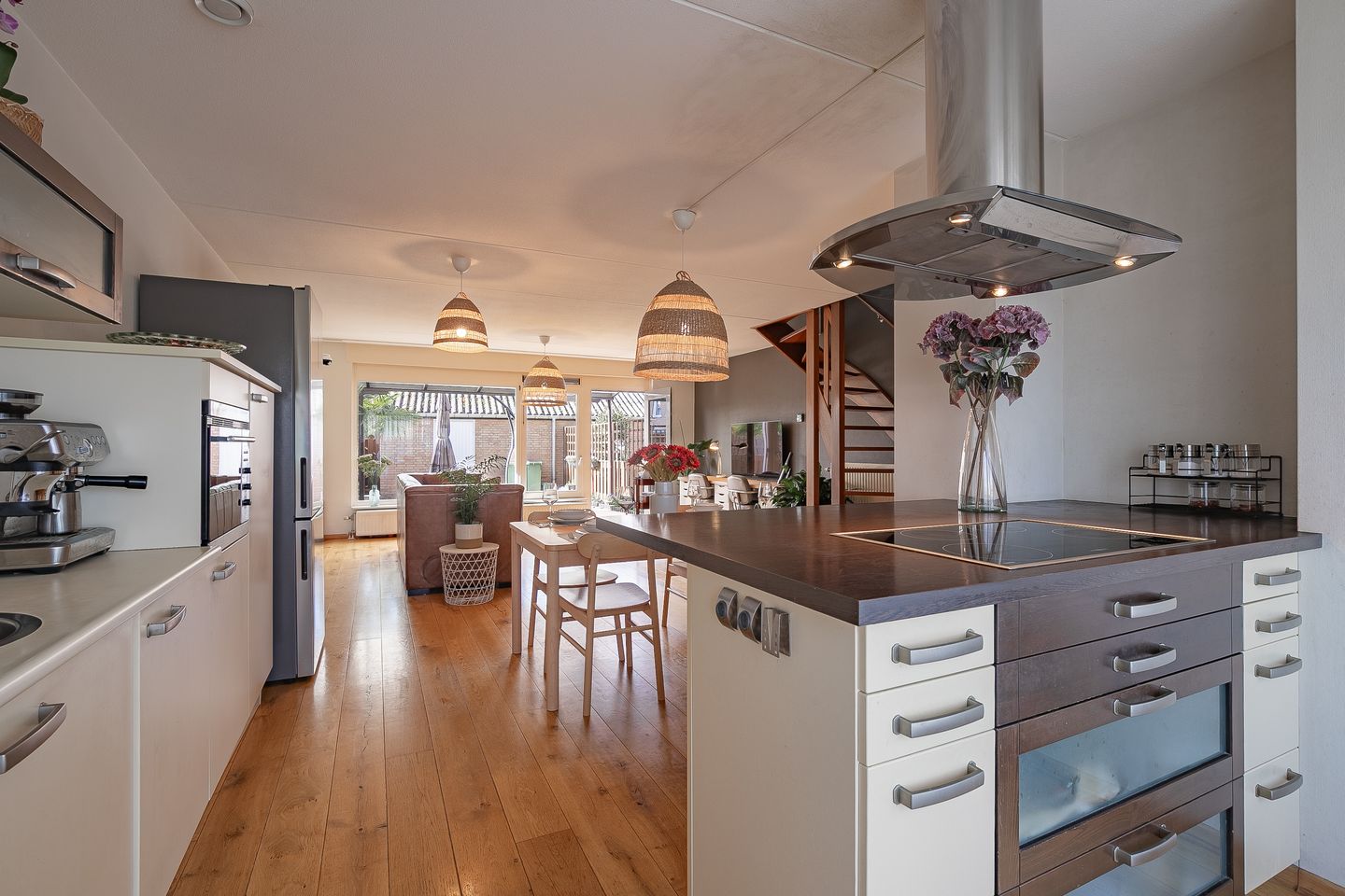 Foto 5 van Bloemenweg 152