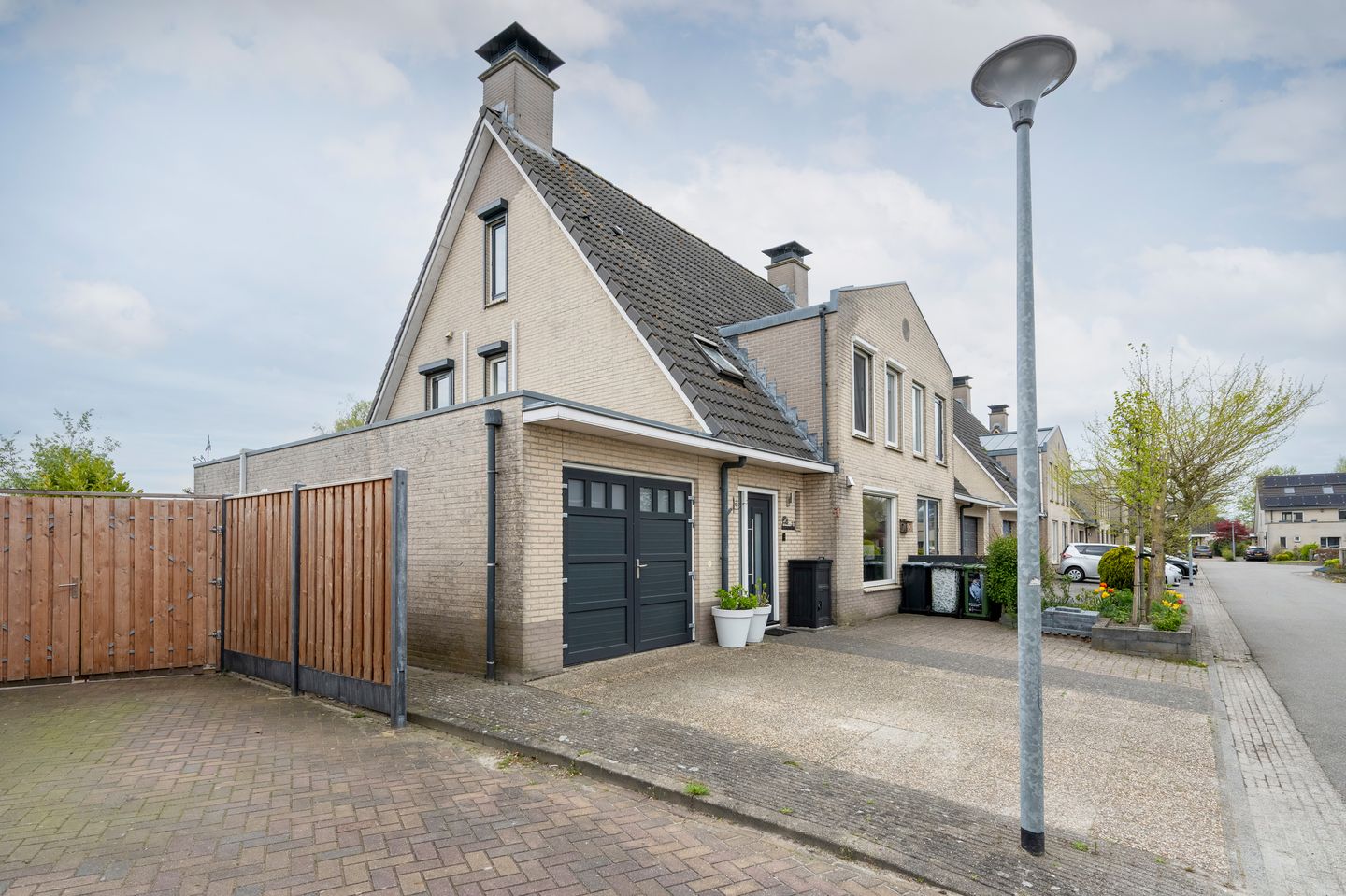 Foto 35 van Bonte Specht 27