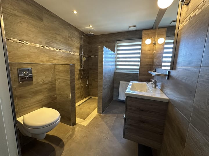 Photo 4 of Elzenstraat 26