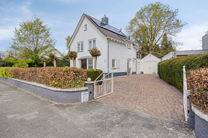 Photo 3 of Van Malsenstraat 11