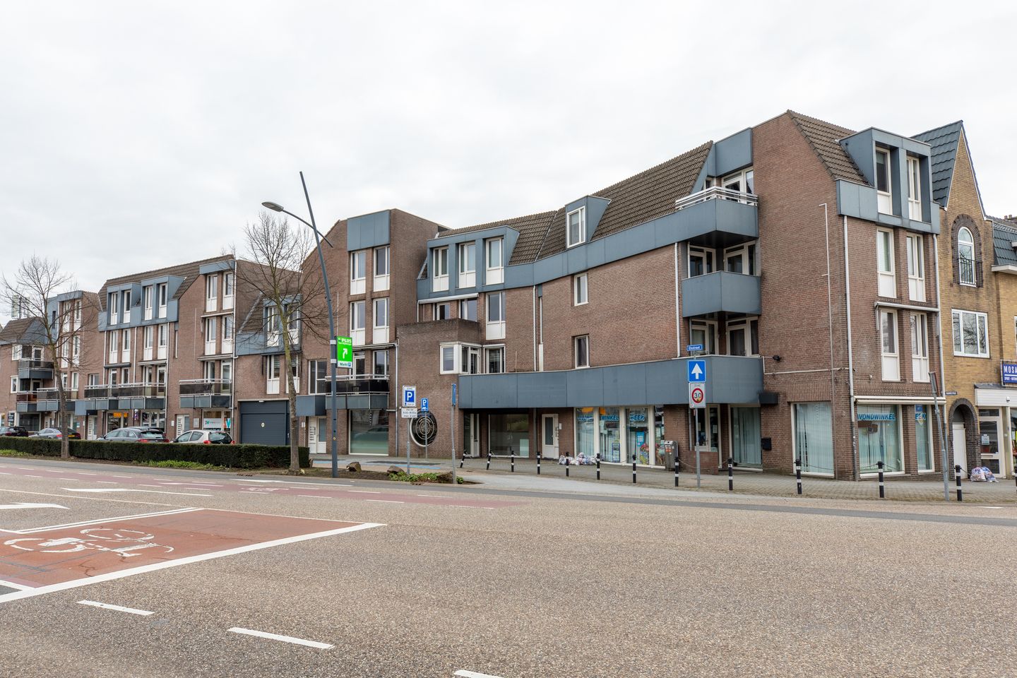 View photo 2 of Elsstraat 9