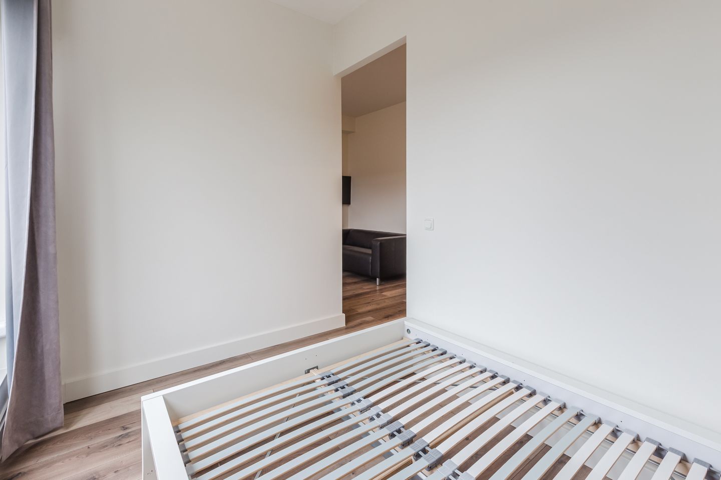 Renovated Studio in Modern Amsterdam Building with Energy Label A — 14