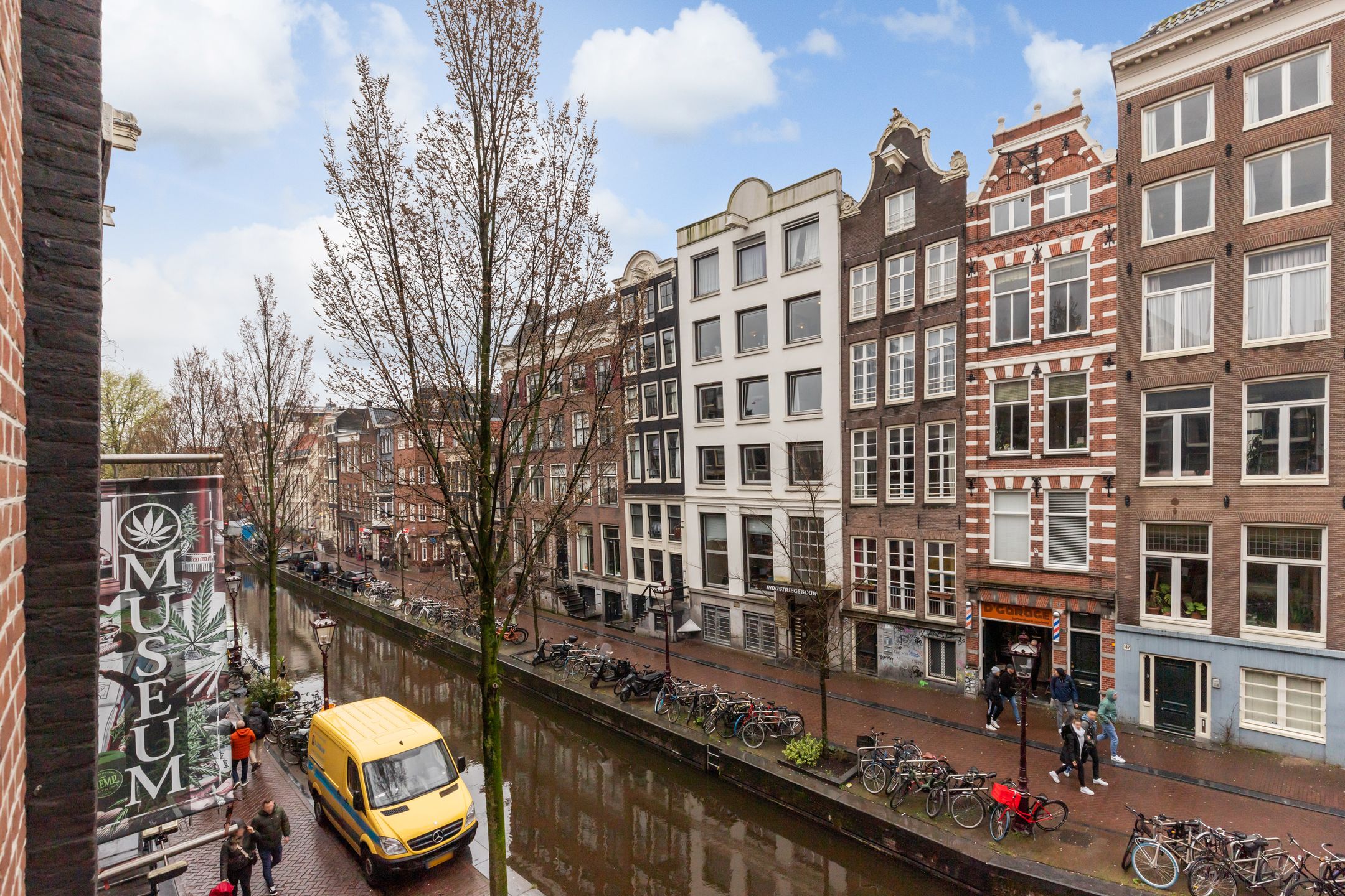 Foto 27 van Oudezijds Achterburgwal 152-C