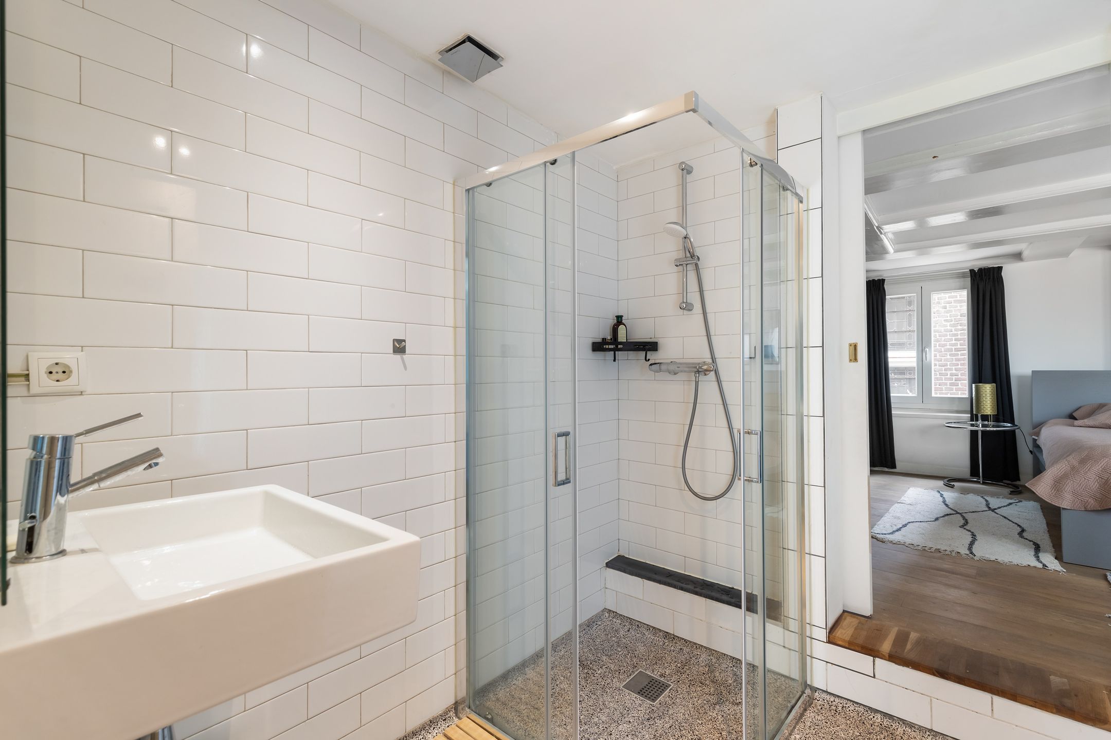 Foto 24 van Oudezijds Achterburgwal 152-C