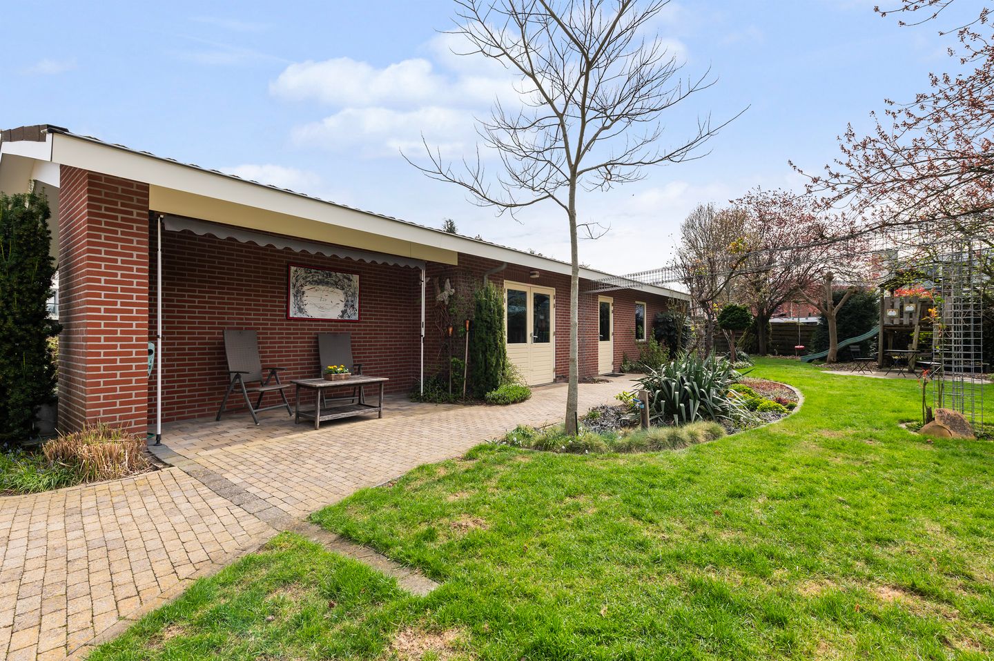 Foto 44 van Tramstraat 25