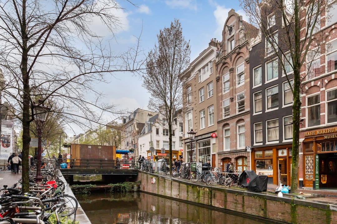 Foto 32 van Oudezijds Achterburgwal 152-C