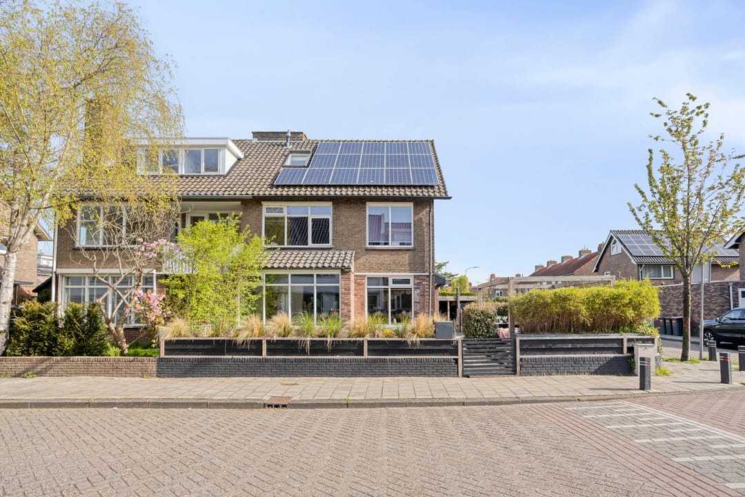 Foto 47 van Burgemeester van Roosmalenstraat 31