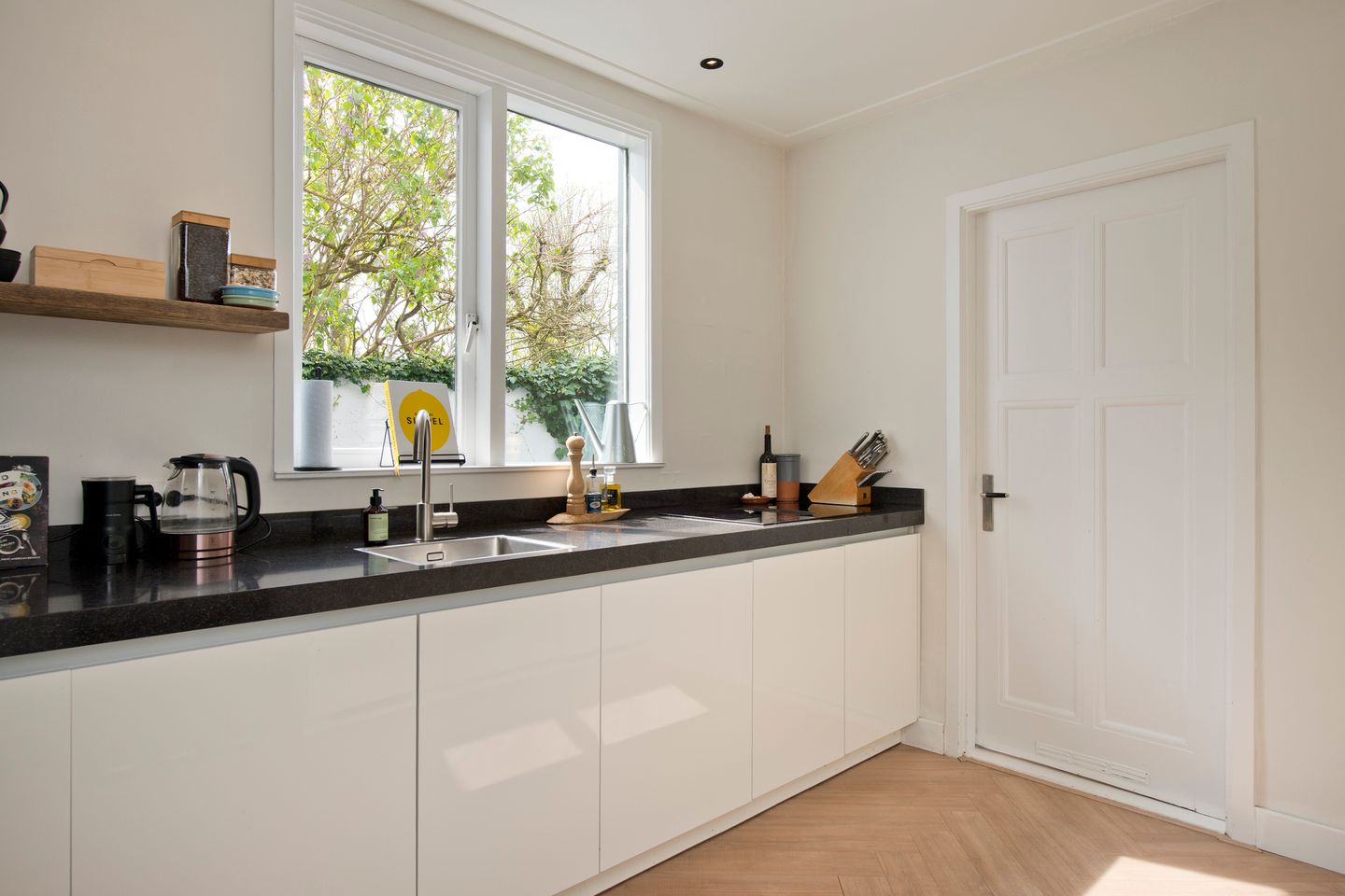 Foto 25 van Jan van Embdenweg 30