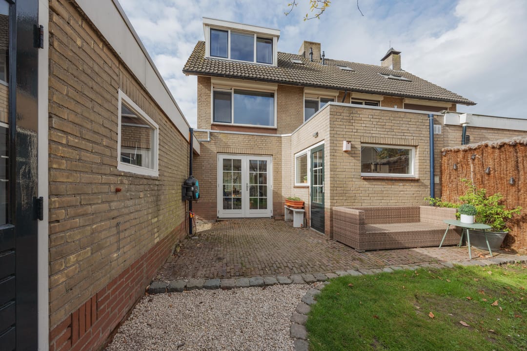 Foto 38 van Biezenstraat 2