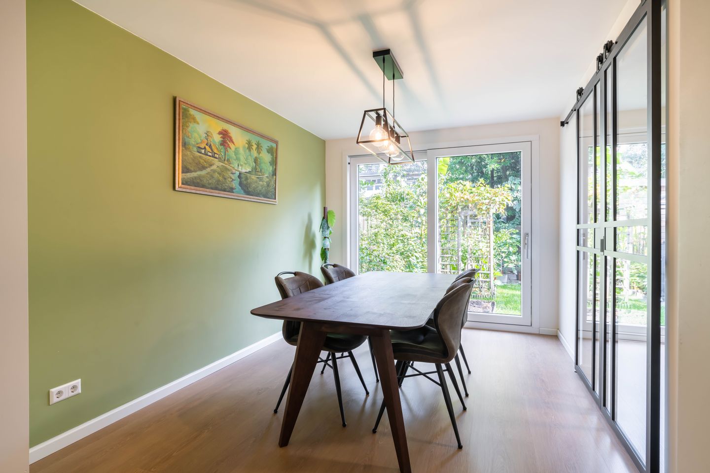 Foto 10 van Hendrik Zwaardecroonstraat 84