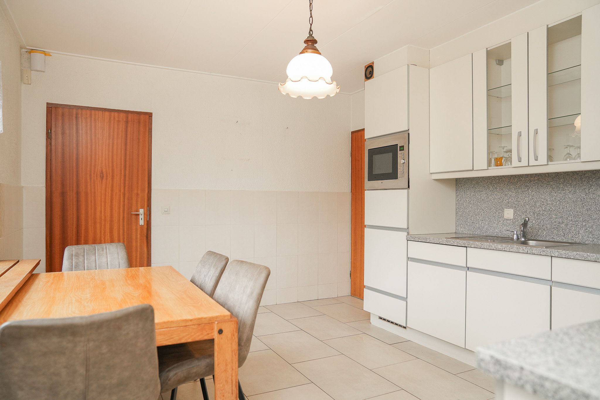 Detached farmhouse with spacious grounds and development potential in the Betuwe — 12