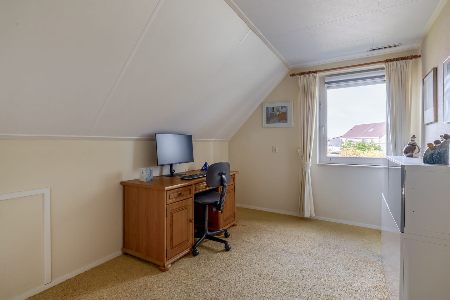 Foto 44 van Korenbloemweg 14