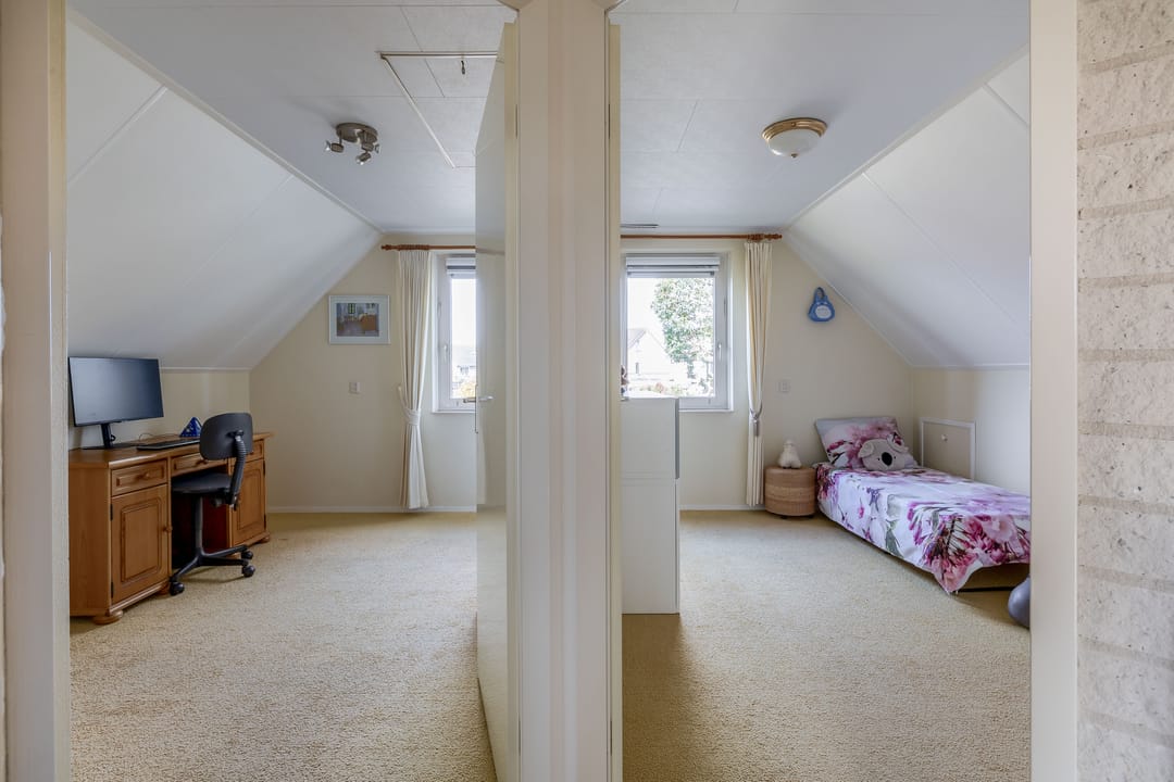 Foto 43 van Korenbloemweg 14