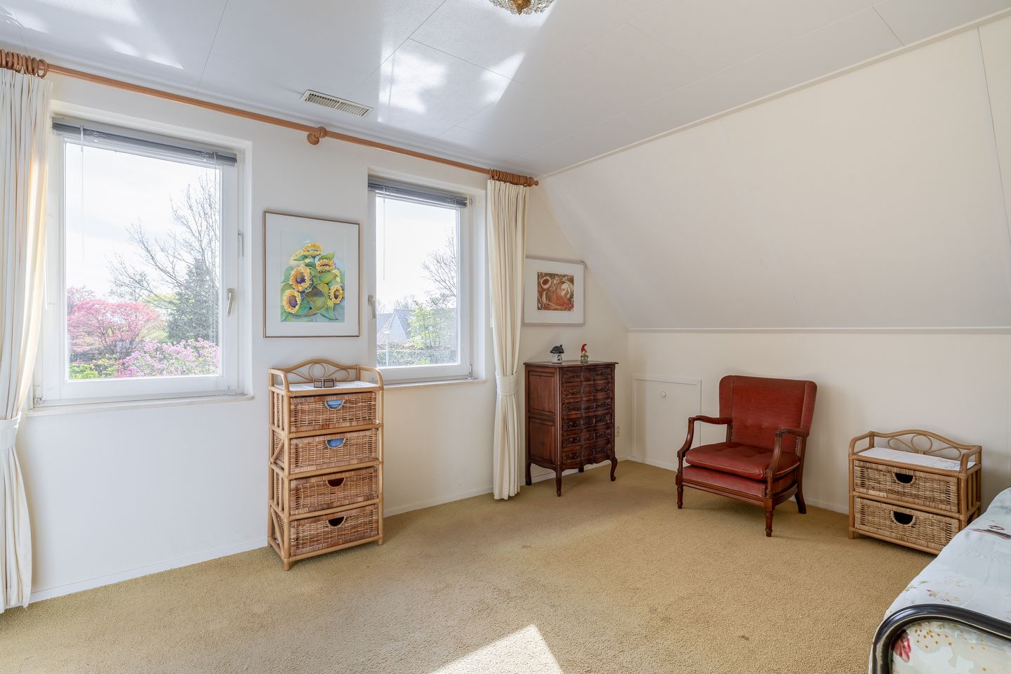 Foto 49 van Korenbloemweg 14