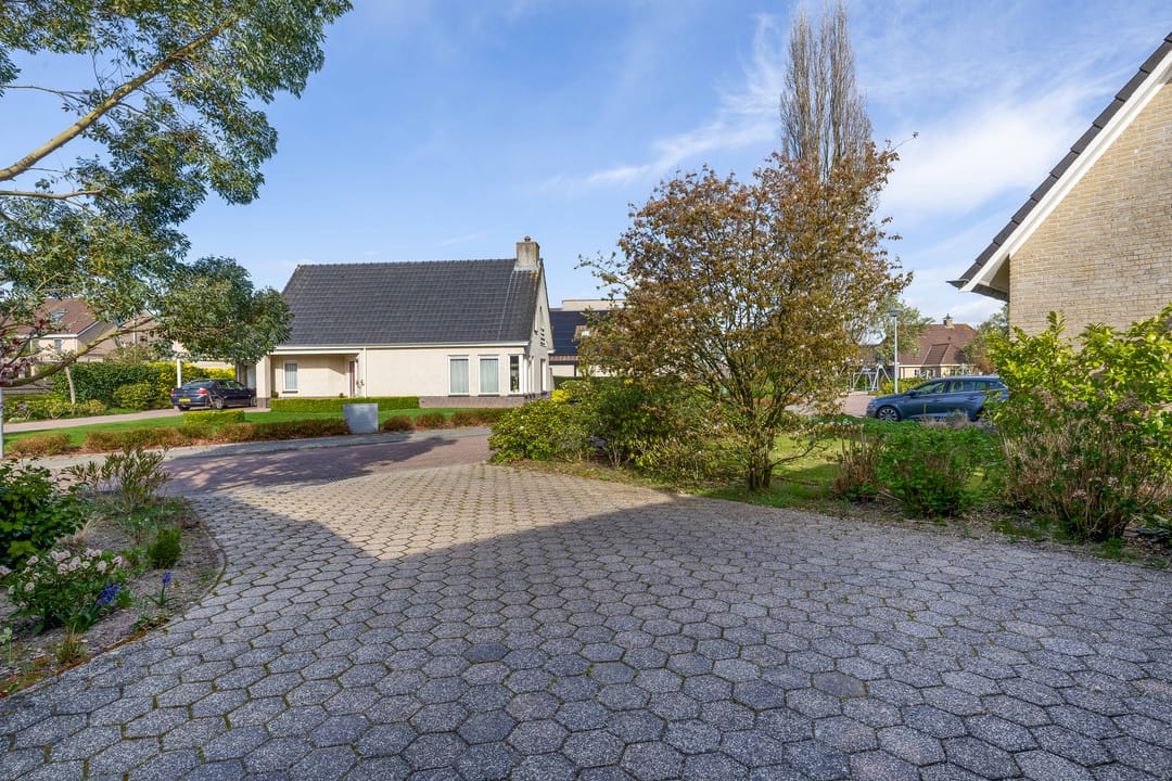 Foto 56 van Korenbloemweg 14