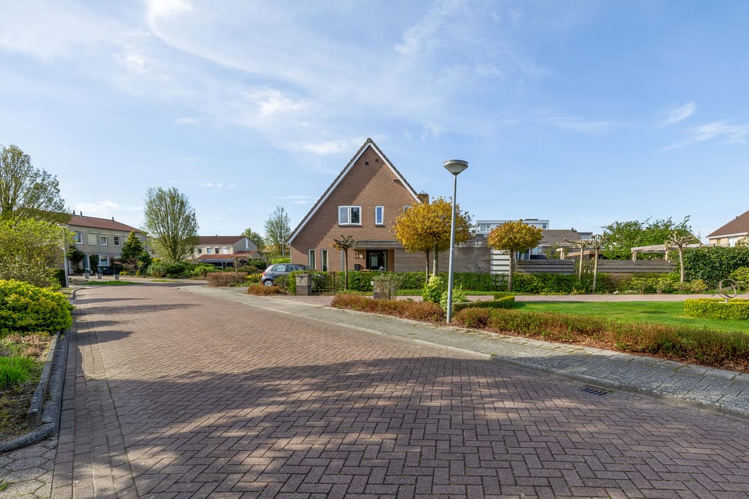 Foto 61 van Korenbloemweg 14