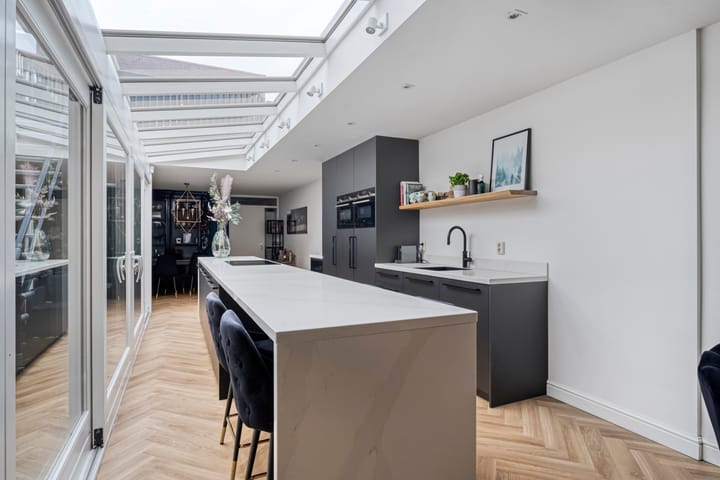 Photo 2 of Ledastraat 19