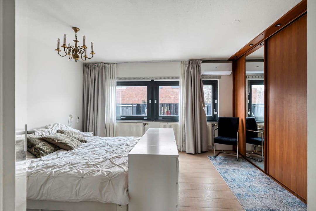 Photo 16 of Ledastraat 19