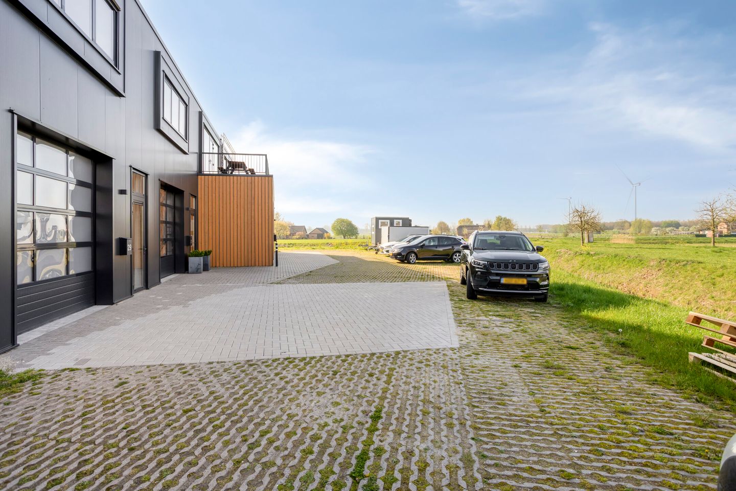 View photo 5 of Dijkleger 27