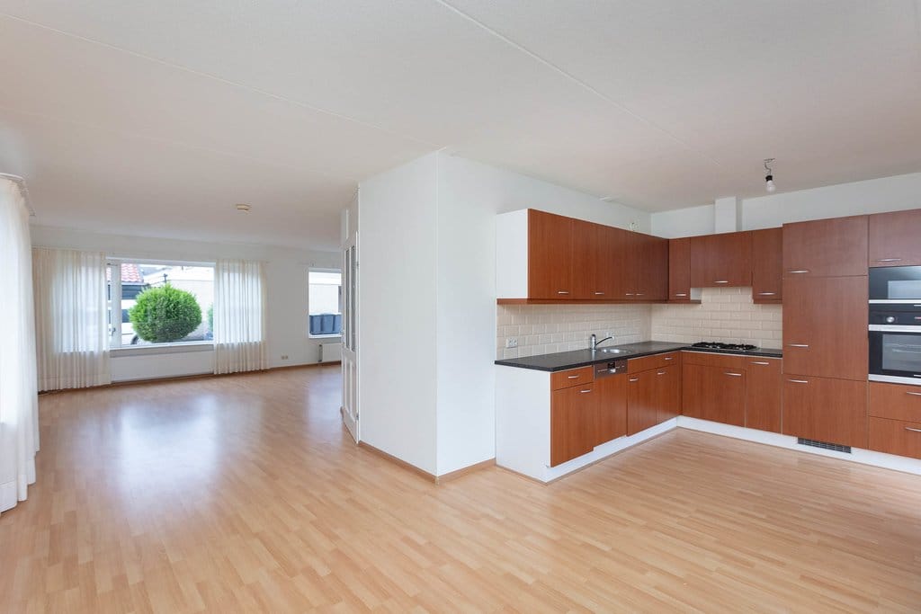 Photo 9 of dokter Eshuisstraat 2