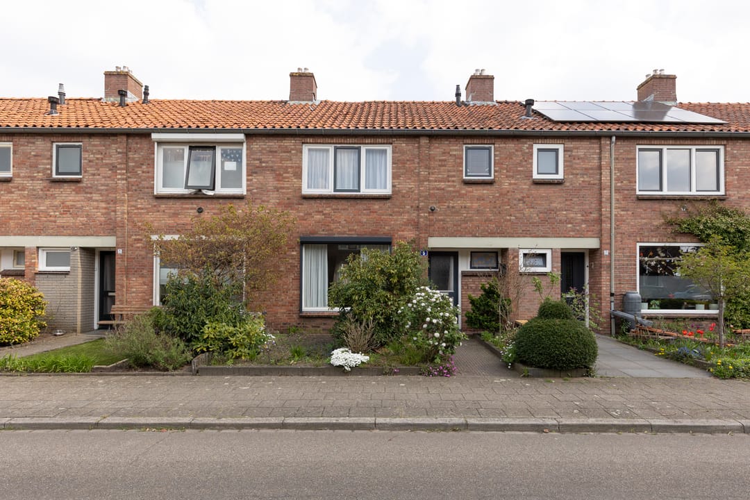 Photo 2 of Hugo de Grootstraat 5