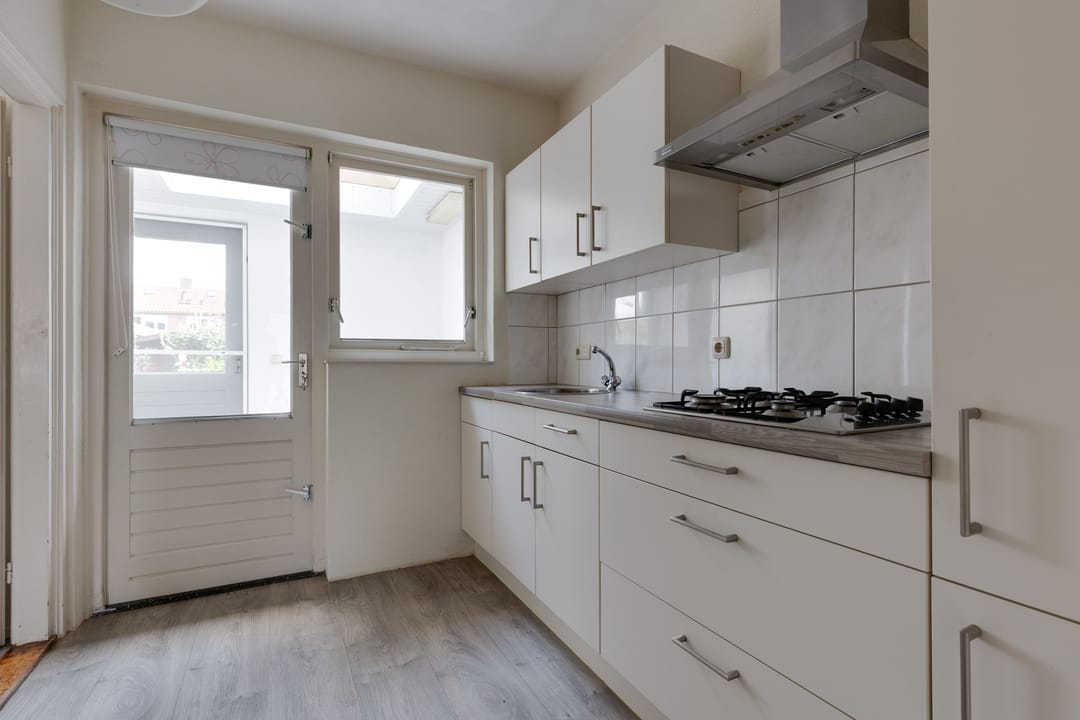 Photo 13 of Hugo de Grootstraat 5