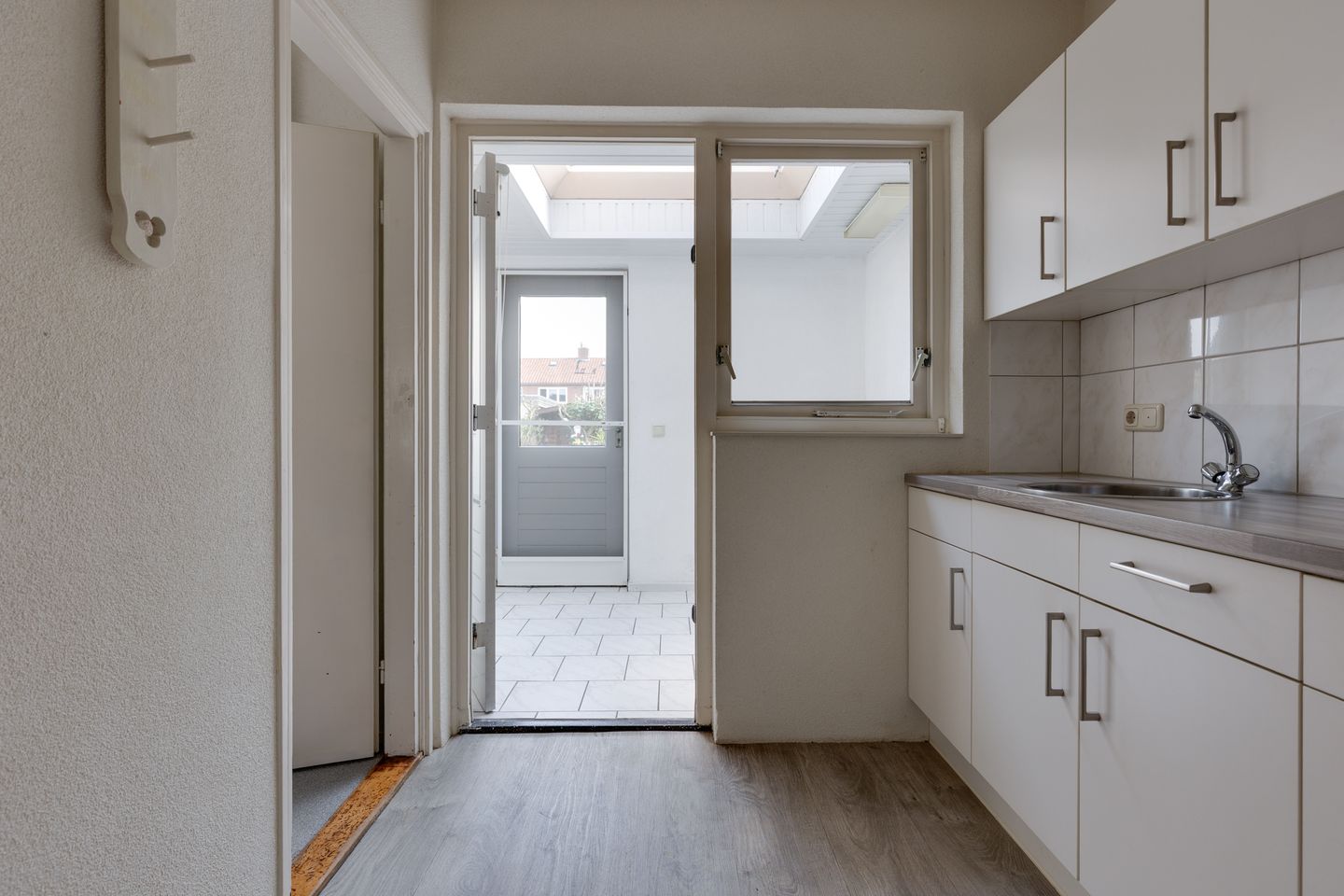 Photo 14 of Hugo de Grootstraat 5