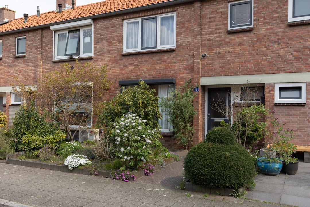 Photo 41 of Hugo de Grootstraat 5