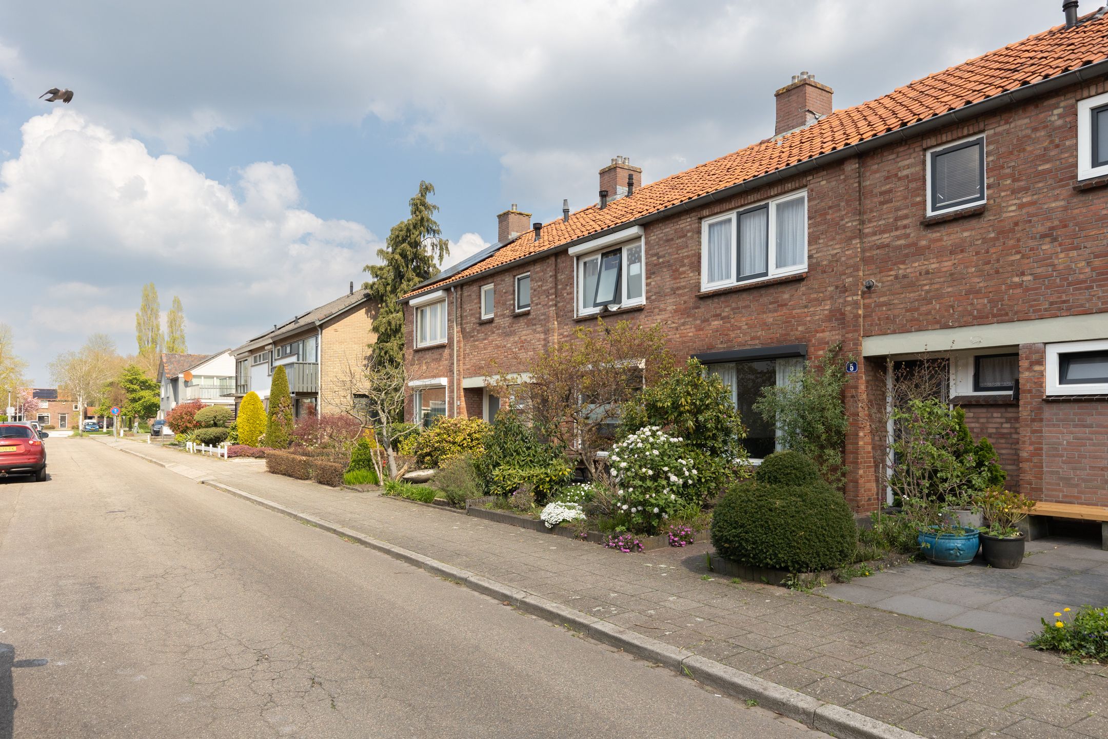 Photo 39 of Hugo de Grootstraat 5
