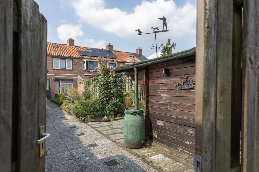 Photo 38 of Hugo de Grootstraat 5