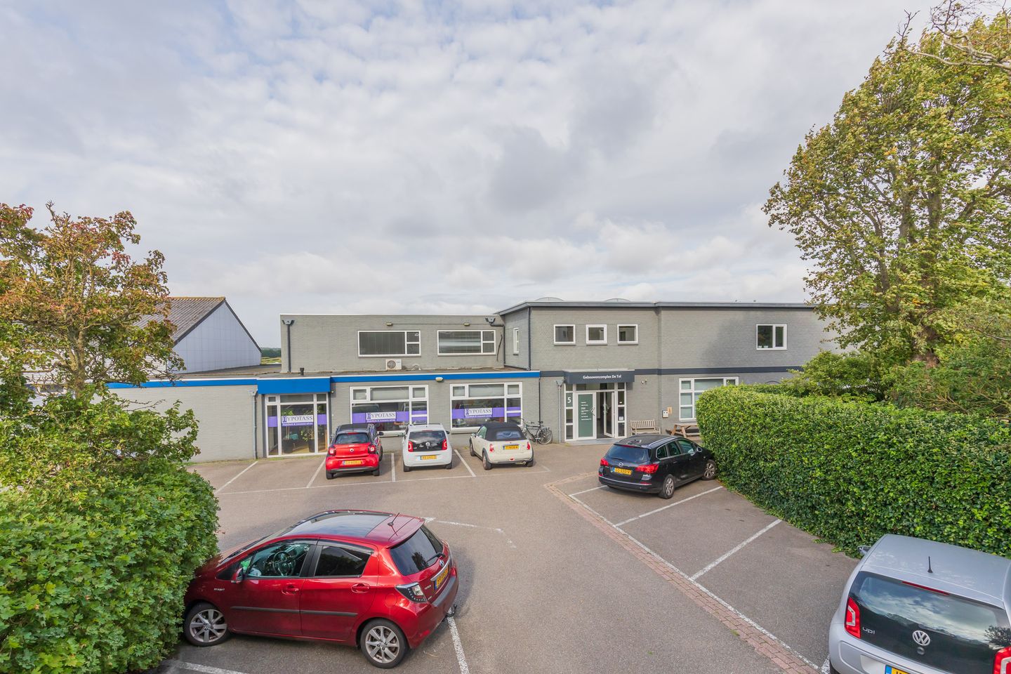 View photo 2 of Haarlemmerstraat 5