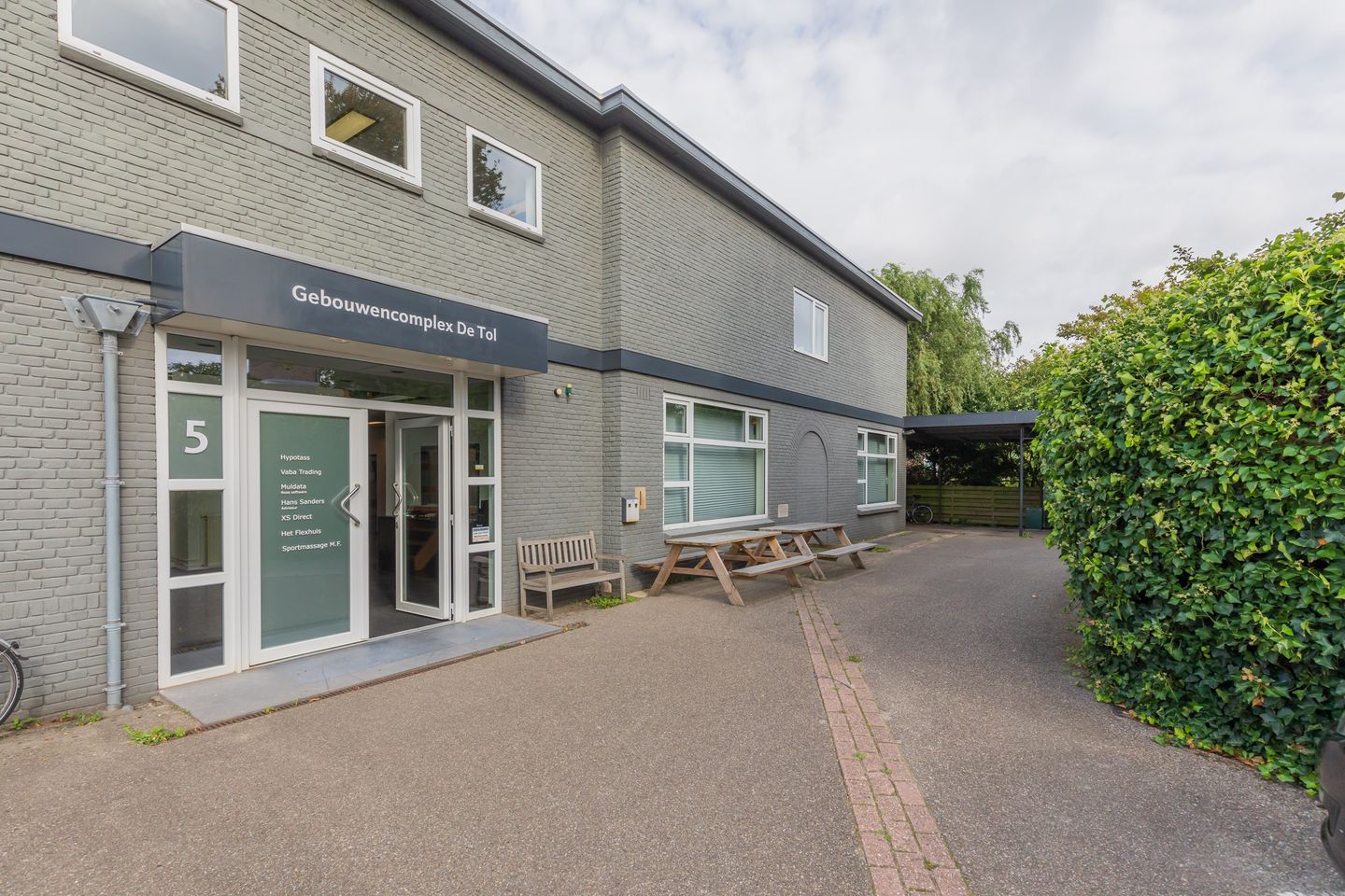 View photo 1 of Haarlemmerstraat 5