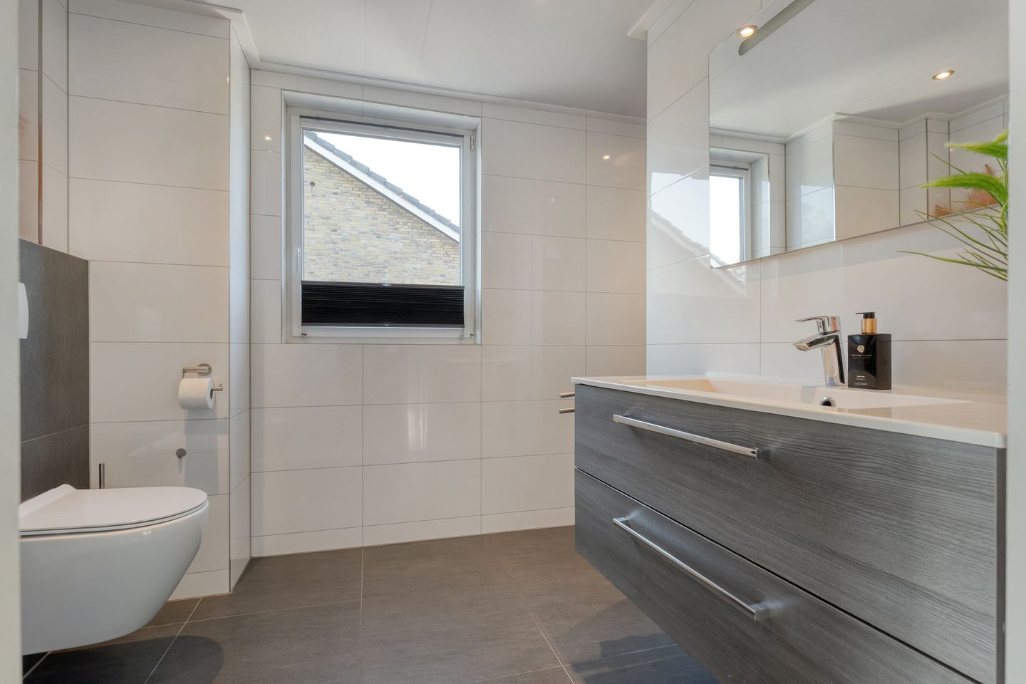 Foto 19 van Albergerweg 9