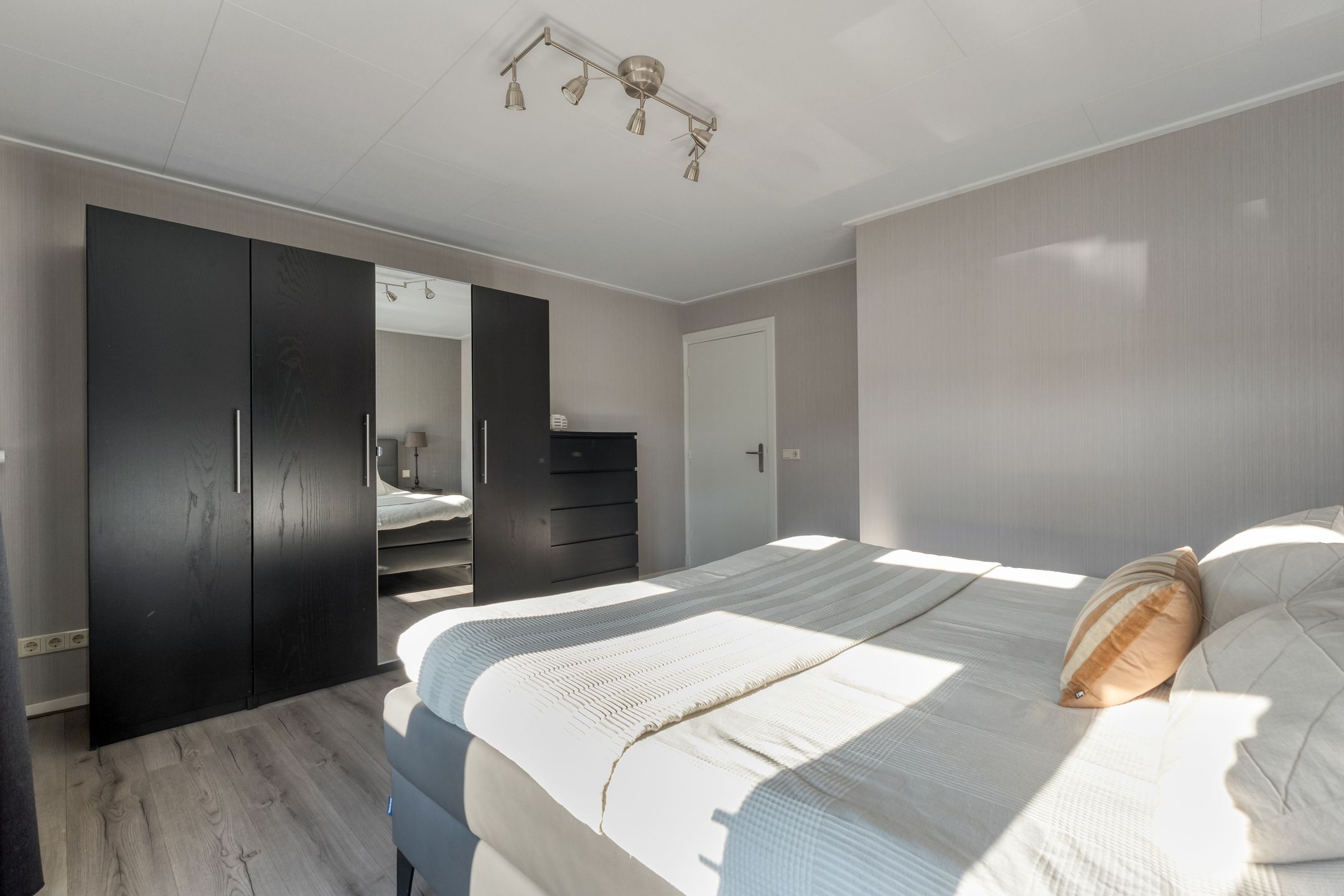 Foto 15 van Albergerweg 9