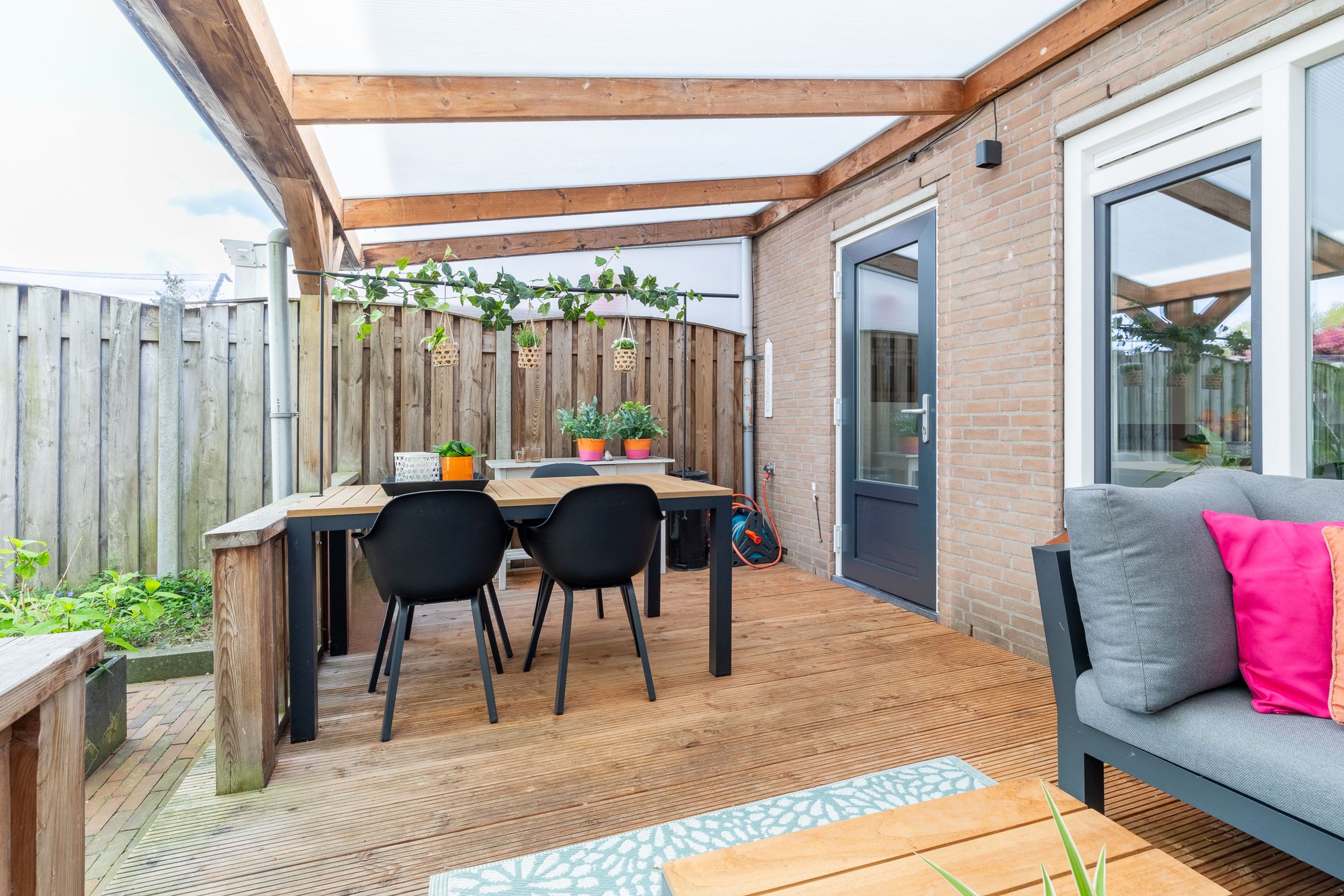 Energy-efficient terraced home with 4 bedrooms and garden in Breda Muizenberg — 18