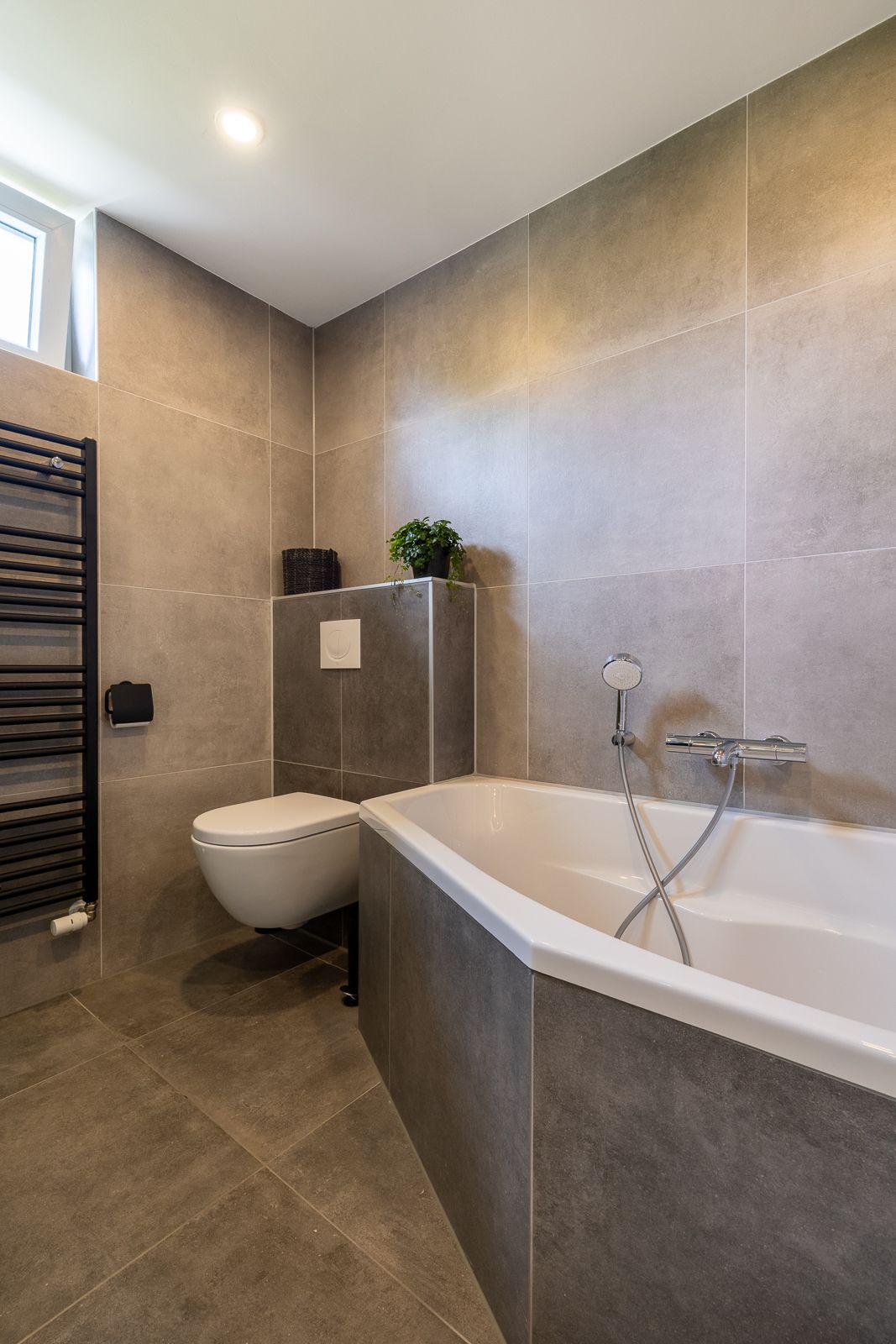Energy-efficient terraced home with 4 bedrooms and garden in Breda Muizenberg — 28