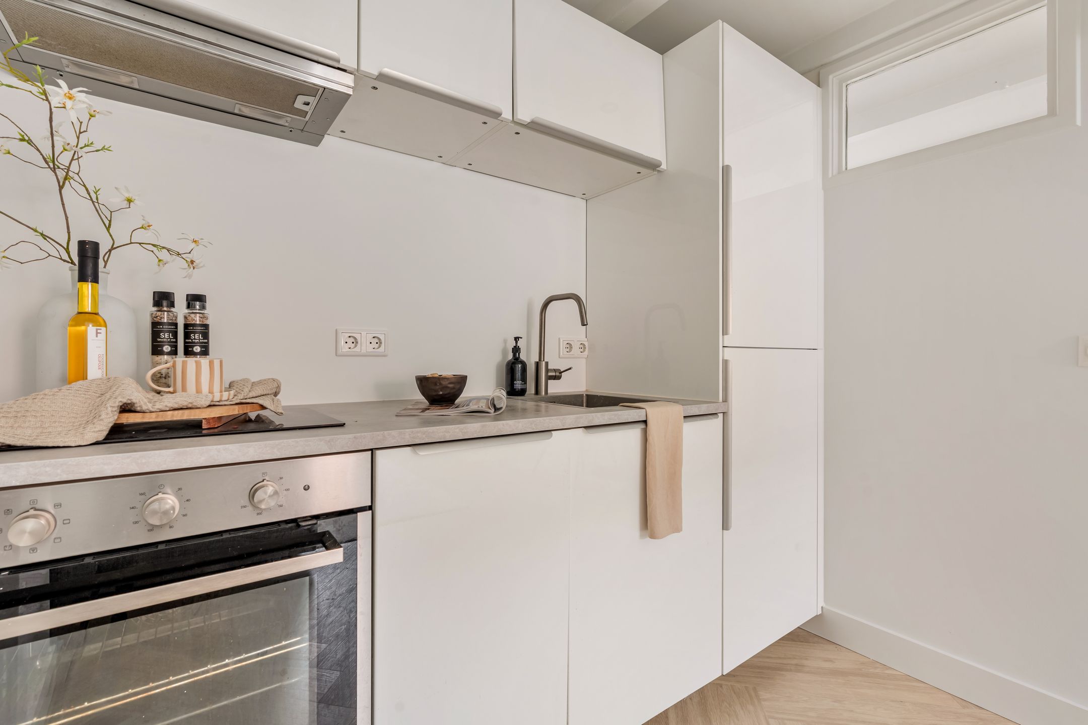 Photo 15 of Bakenesserstraat 27-E