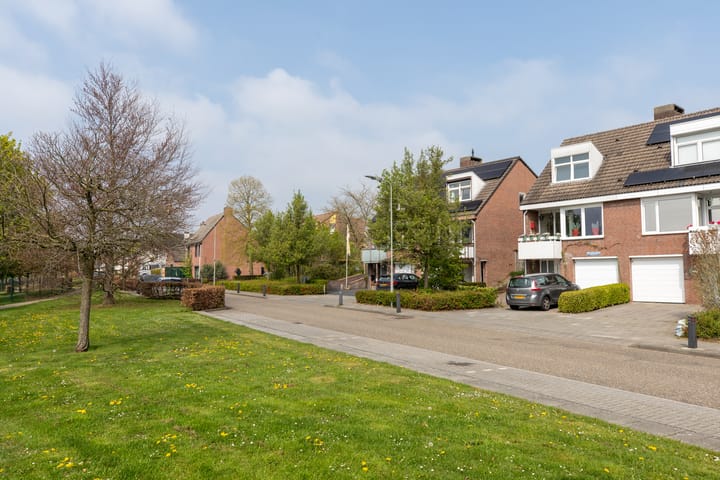 Foto 3 van Parallelweg 35