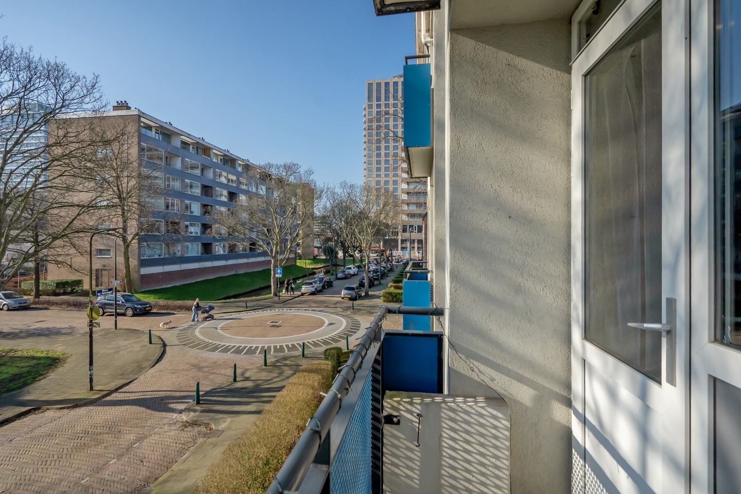 Spacious and Light Apartment with Balcony in Artiestenbuurt — 19
