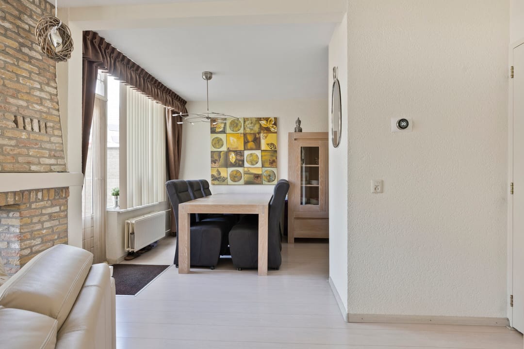 Photo 8 of Rhônestraat 29