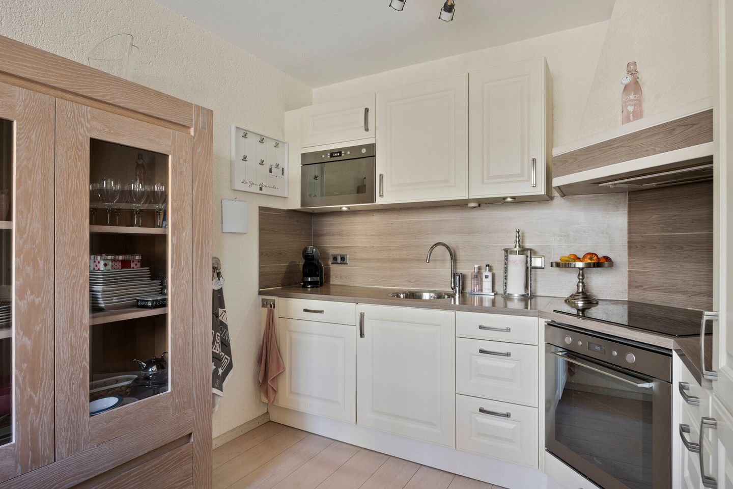 Photo 10 of Rhônestraat 29