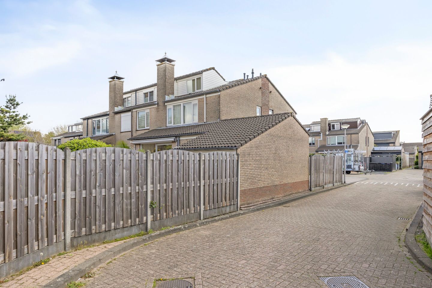 Photo 34 of Rhônestraat 29