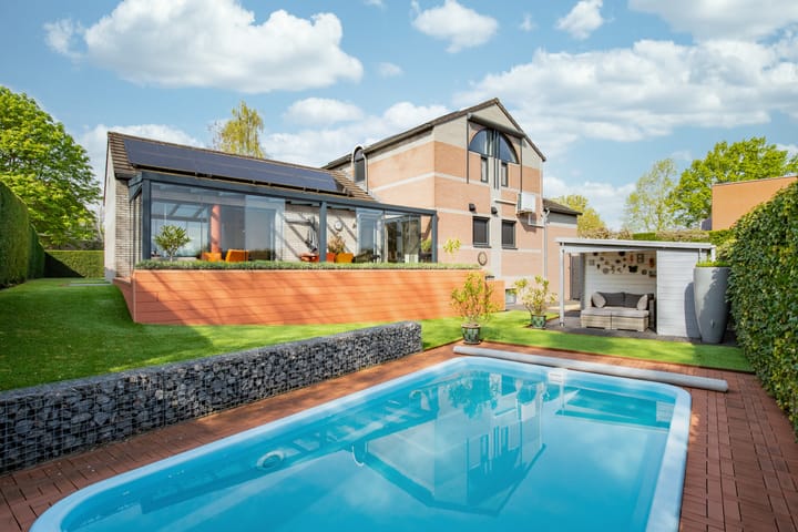 Photo 3 of Ruth Firststraat 7