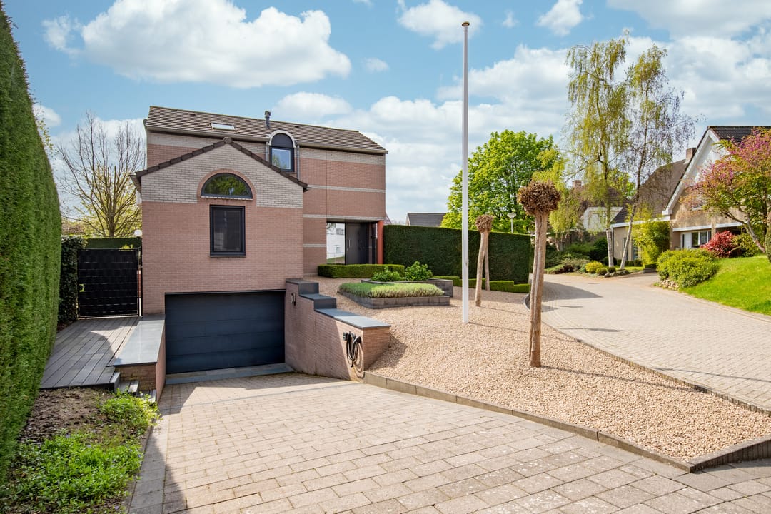 Photo 32 of Ruth Firststraat 7