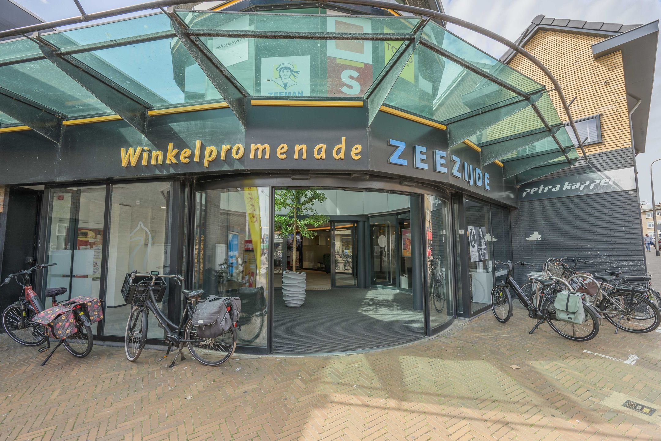 Foto 42 van Tramstraat 115