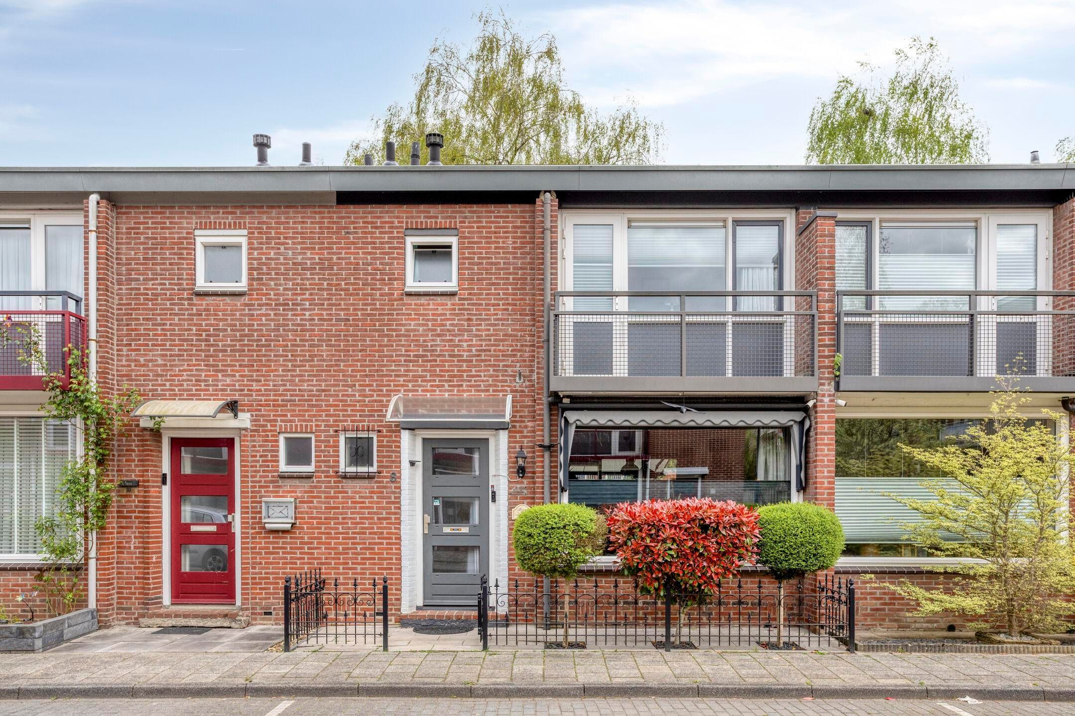 Aert van der Neerstraat 8 